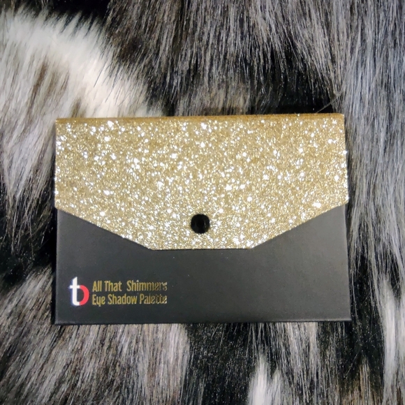 All That Shimmers Eyeshadow Palette - Picture 3 of 3